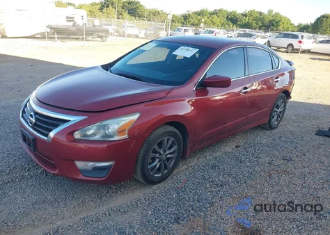 2015 Nissan Altima 2.5 S из США, поврежденный, VIN 1N4AL3AP3FC491492